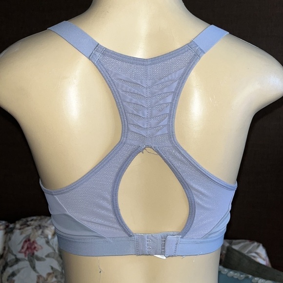 VICTORIA’S SECRET SPORT Gray Racerback Padded Wireless Max Support Bra US 34D - Picture 5 of 7